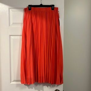 New with Tags Coral Midi Skirt